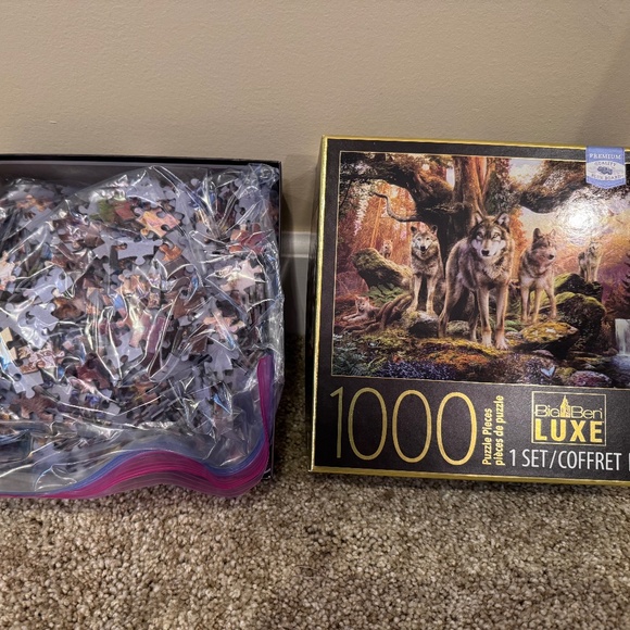 ❤️❤️3/$25 1000 Piece jigsaw puzzle "Autumn Wolves" by Big Ben Luxe - Picture 2 of 5